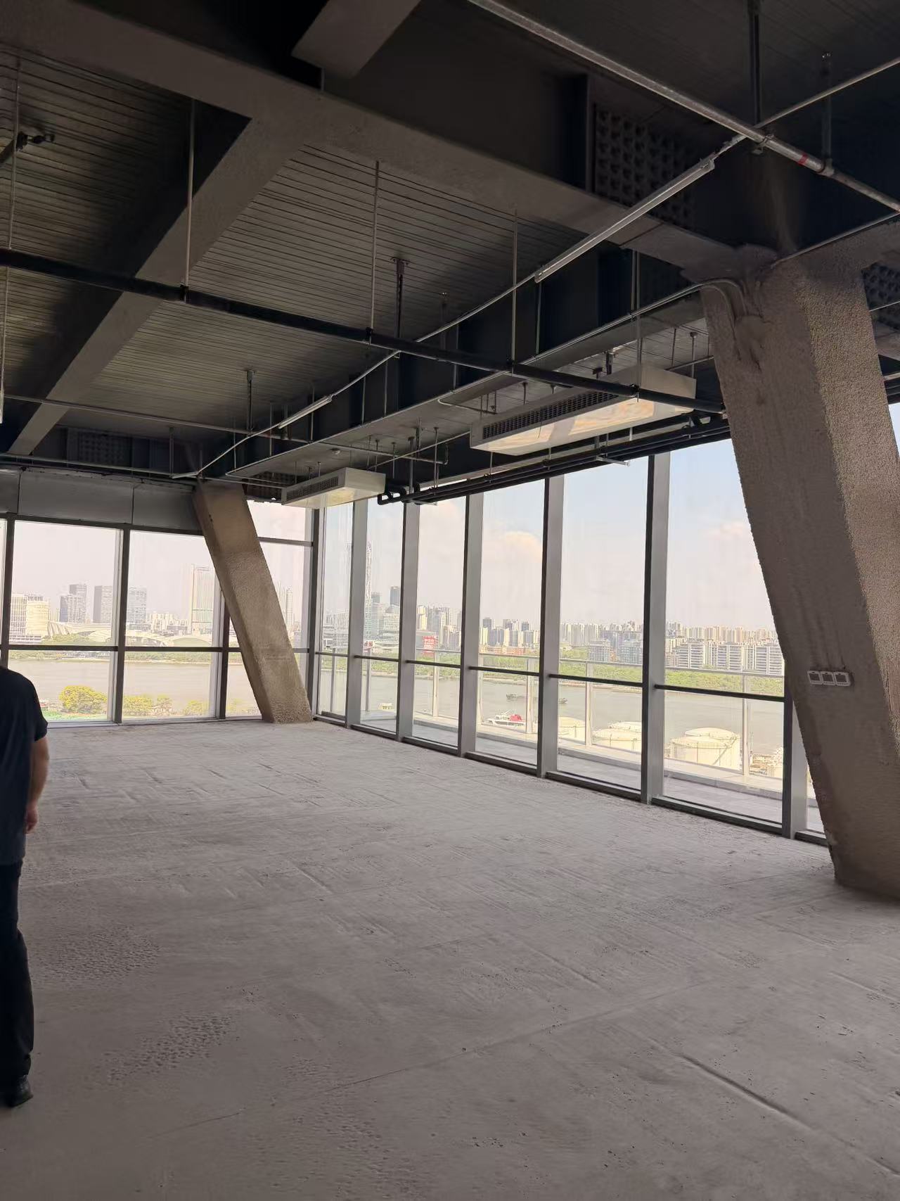 网易大厦毛坯空间江景