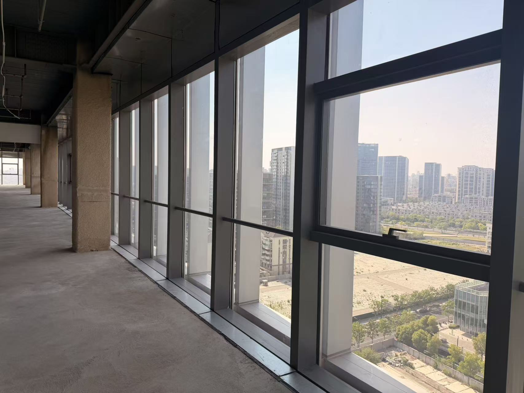 网易大厦落地窗