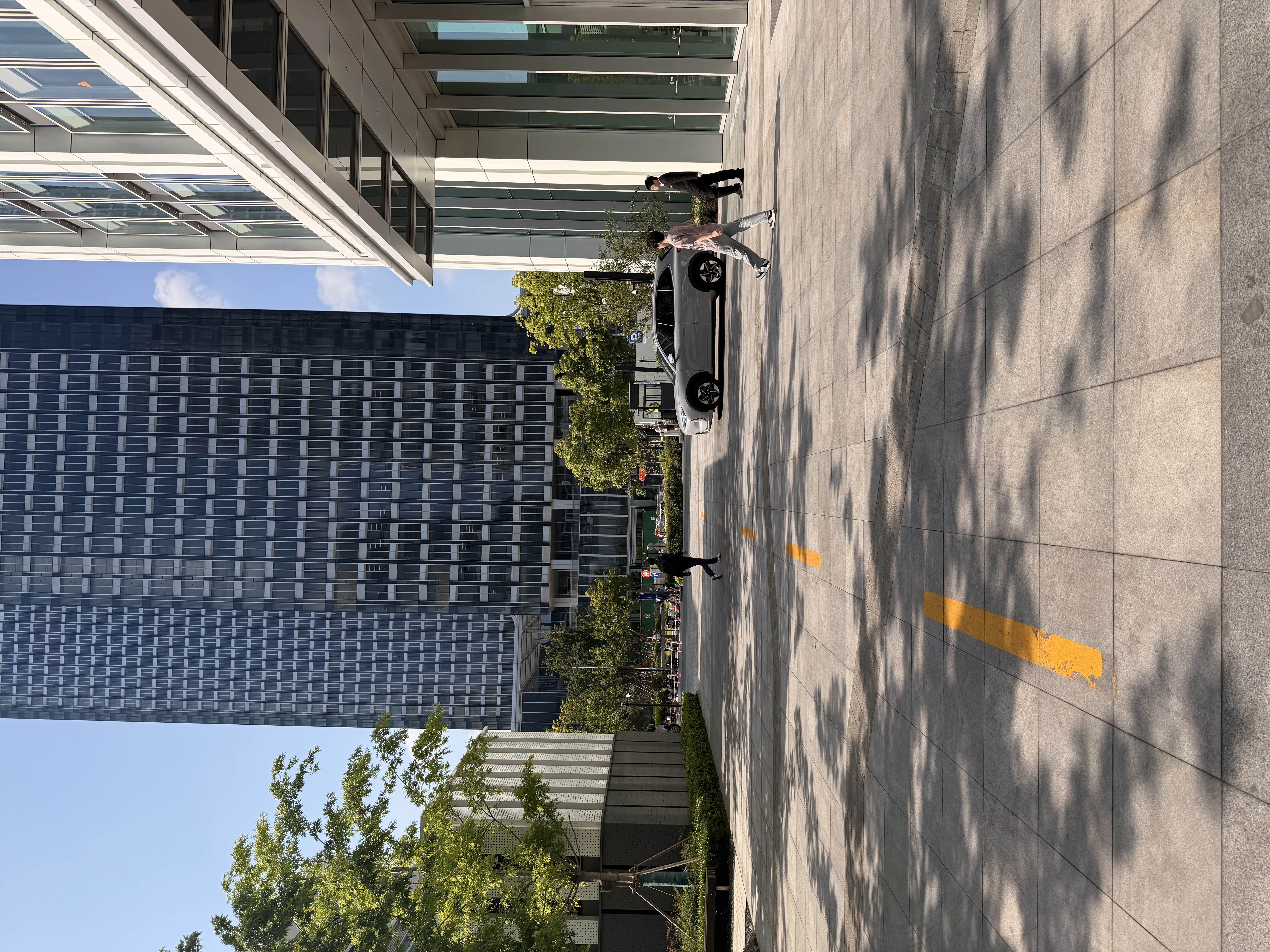 源点大厦周边街景
